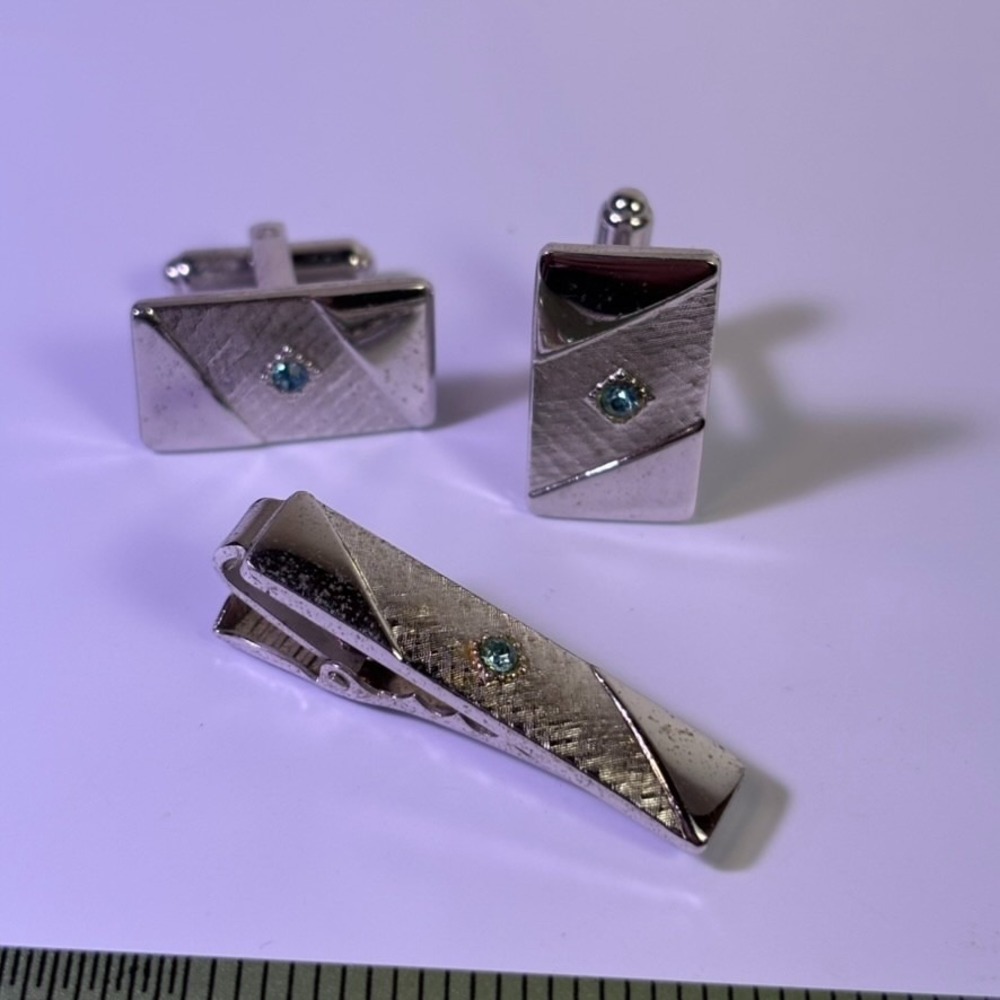Vintage Cuff Links and Tie Clip Silver Tone Blue Rhinestone Sarah Coventry‎
